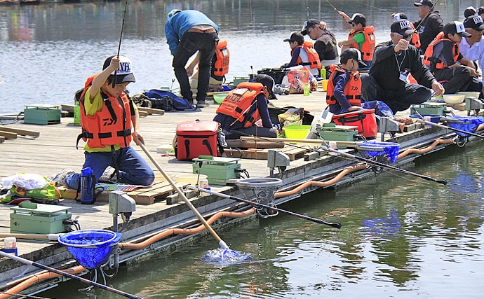 愛好家たちが熱気をみなぎらせる、長野県のみどり湖ヘラブナ釣り大会とは？