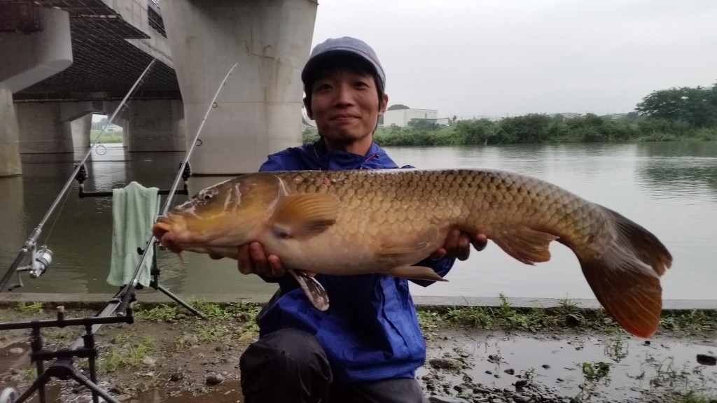 独自の釣りスタイルを楽しめる精進湖のカープフィッシング